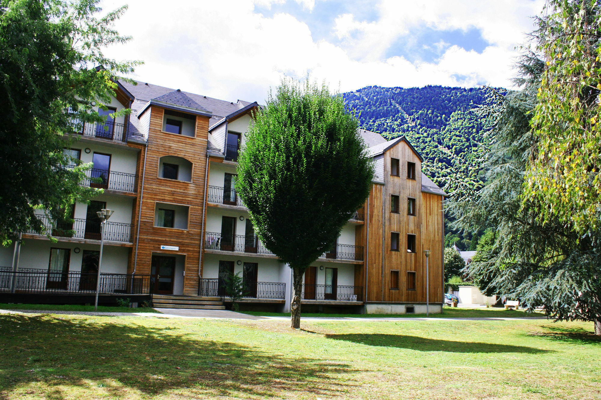 Residence Les Jardins De Ramel By Popinns Bagnères-de-Luchon Exteriér fotografie